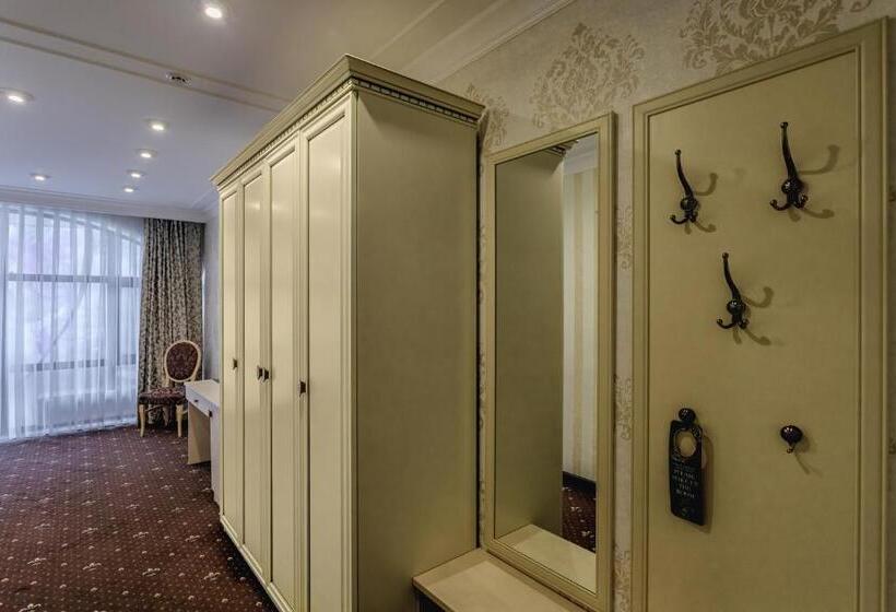 هاستل Vintage Na Bulvare