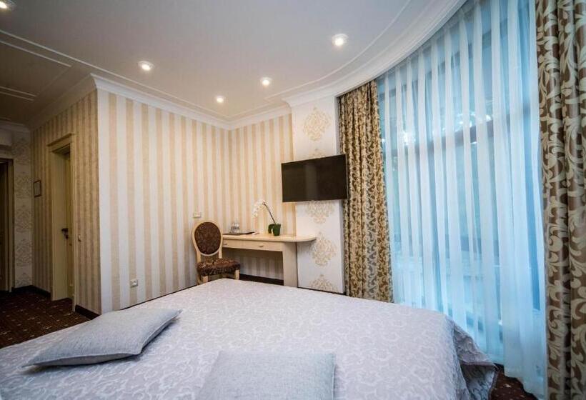 هاستل Vintage Na Bulvare