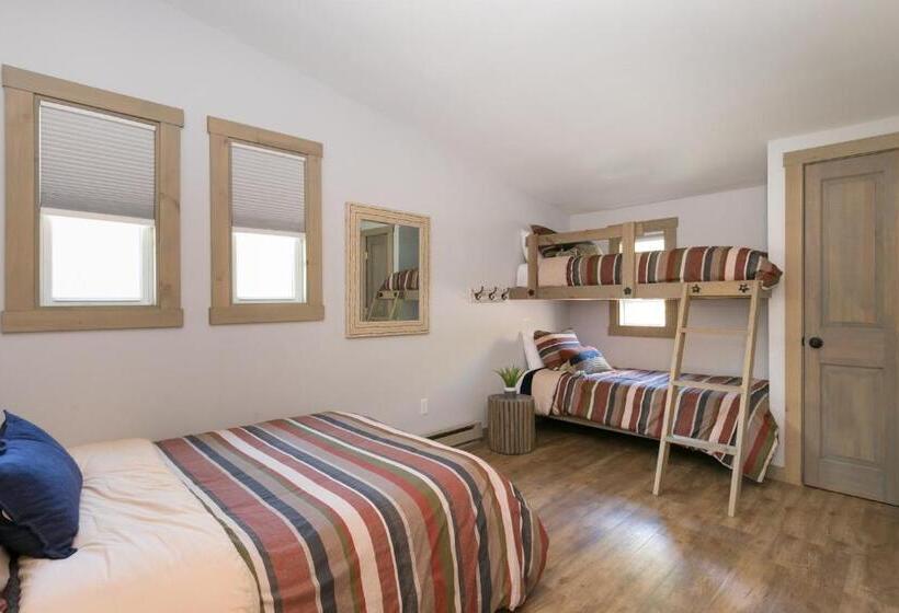 هاستل Warren Lodge