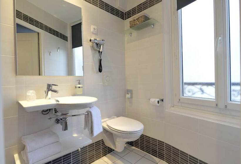 Отель France Hôtel