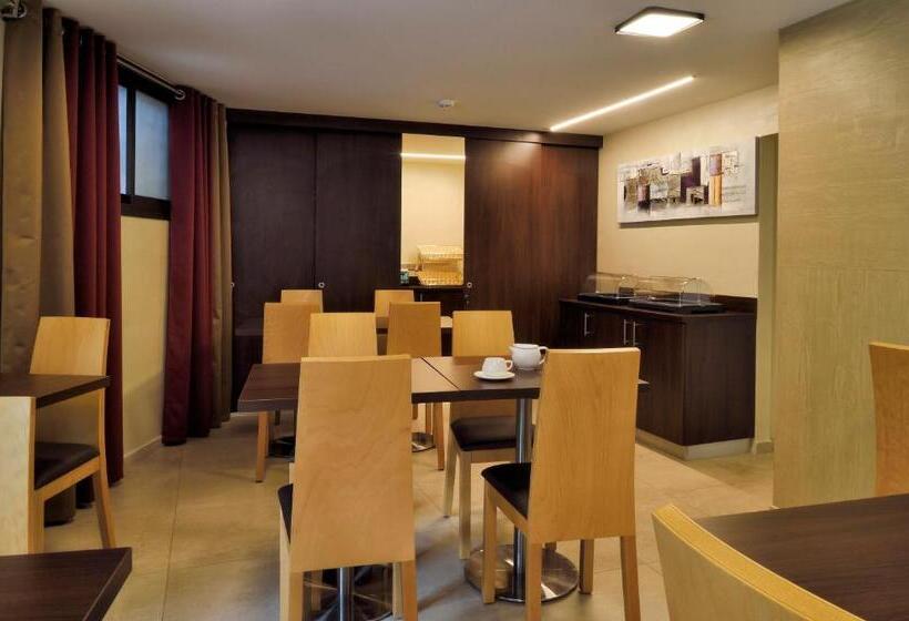 Отель Hôtel & Restaurant Le Belvédère