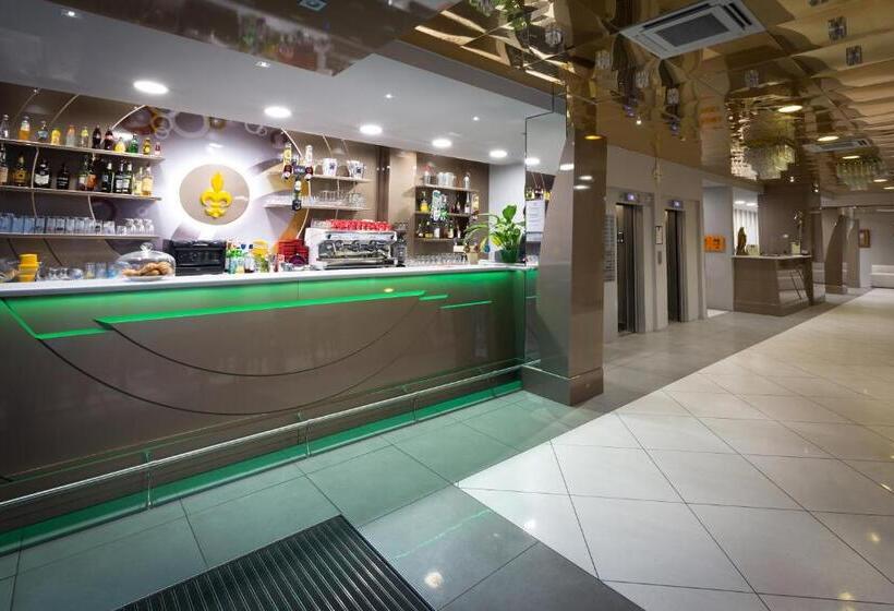 فندق Lys De Marie