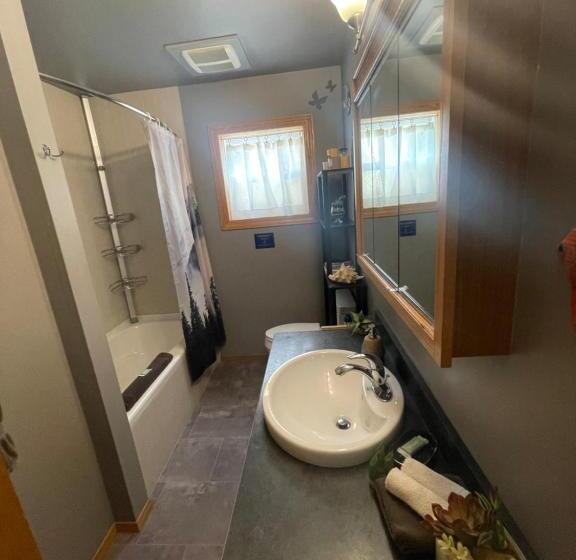 פנסיון Blaeberry Valley Vacation Rentals