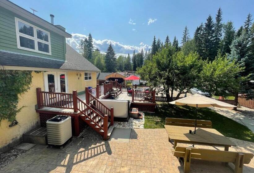 פנסיון Blaeberry Valley Vacation Rentals