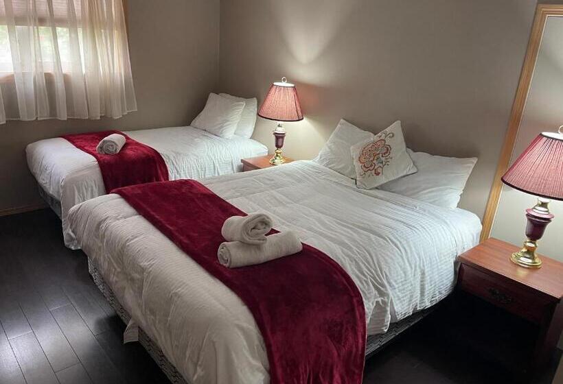 פנסיון Blaeberry Valley Vacation Rentals