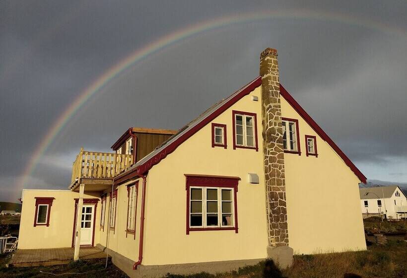 پانسیون Brimslóð Atelier Guesthouse