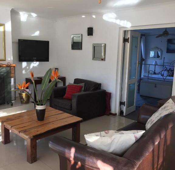 펜션 Constantia Lazy River