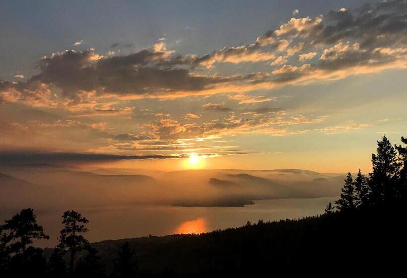 膳宿费 Crooked Tree Guest Suites