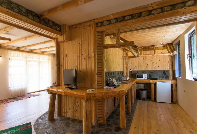 פנסיון Eco Rai Rekata