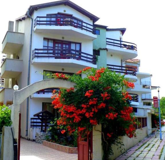 פנסיון Guest House Urdoviza