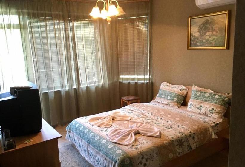 פנסיון Guest House Urdoviza