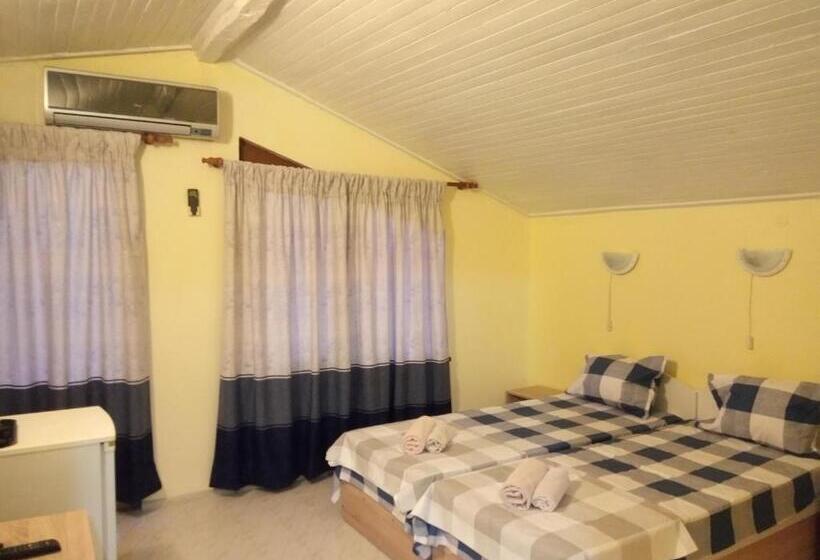 Пансион Guesthouse Oasis