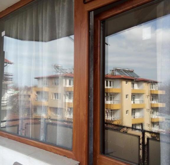 Пансион Guesthouse Oasis