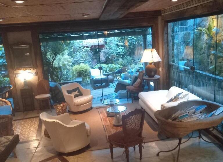 پانسیون Pousada Pilar