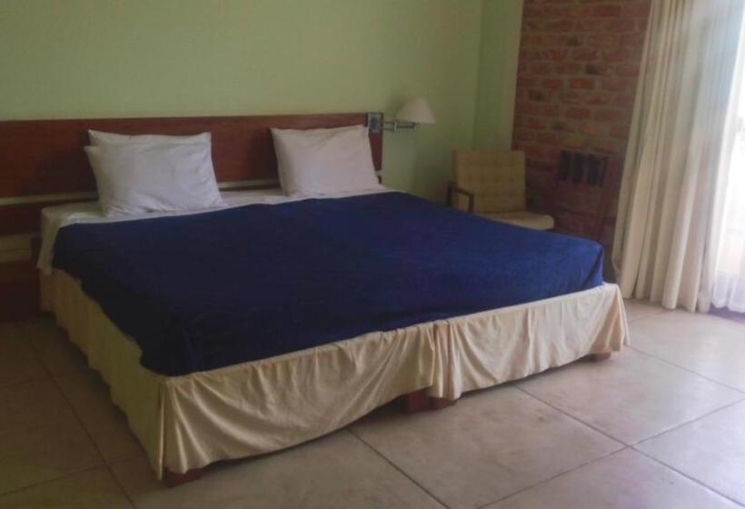 پانسیون Pousada Pilar