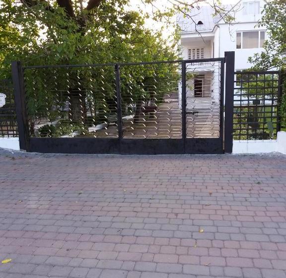 پانسیون Sweet Home Near Black Sea