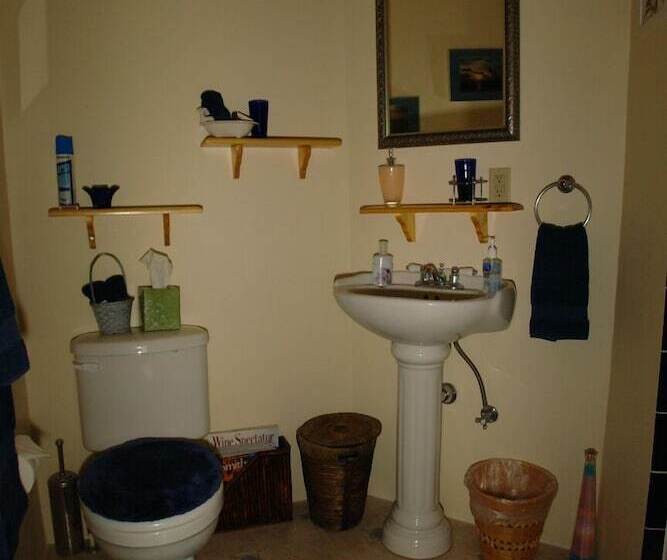 The Garrison Inn A Montana Bed & Breakfast