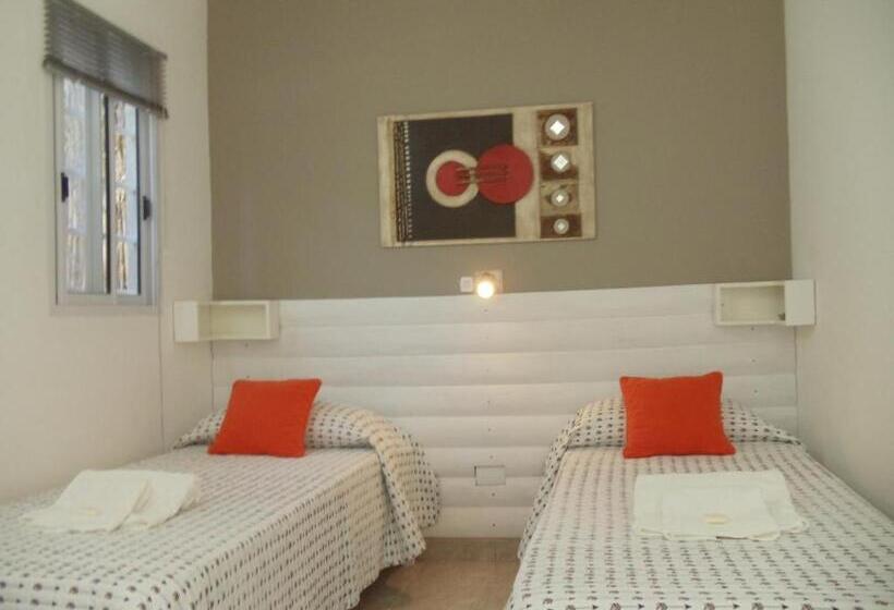 هاستل Dandy Suites