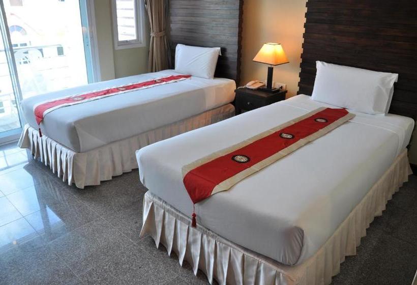 Общежитие Karon Bay Inn