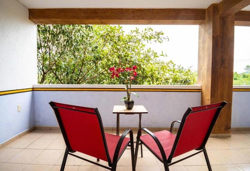 ユースホステル La Pirámide Del Tepozteco