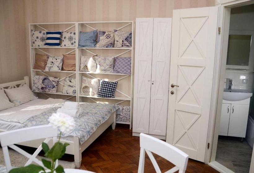 هاستل Panska Poduszka