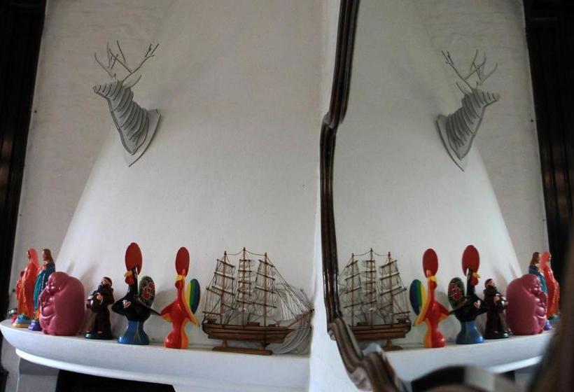 فندق صغير Santoral Restaurante Y Posada Pet Friendly