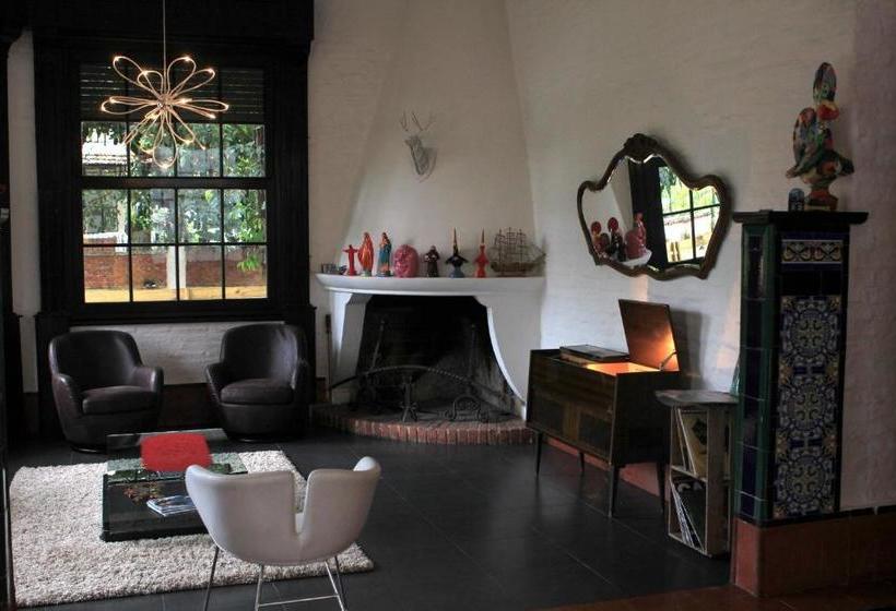 فندق صغير Santoral Restaurante Y Posada Pet Friendly