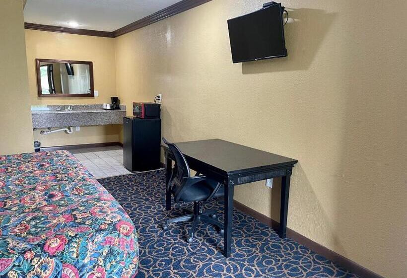 فندق صغير Super 6 Inn