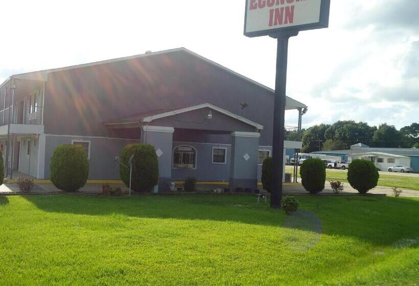 فندق صغير Super 6 Inn