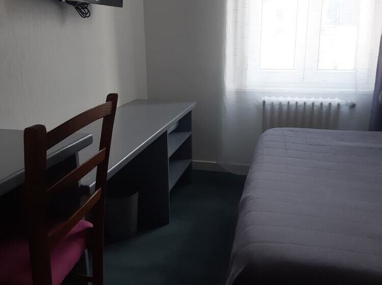 ホテル De La Croix De Malte