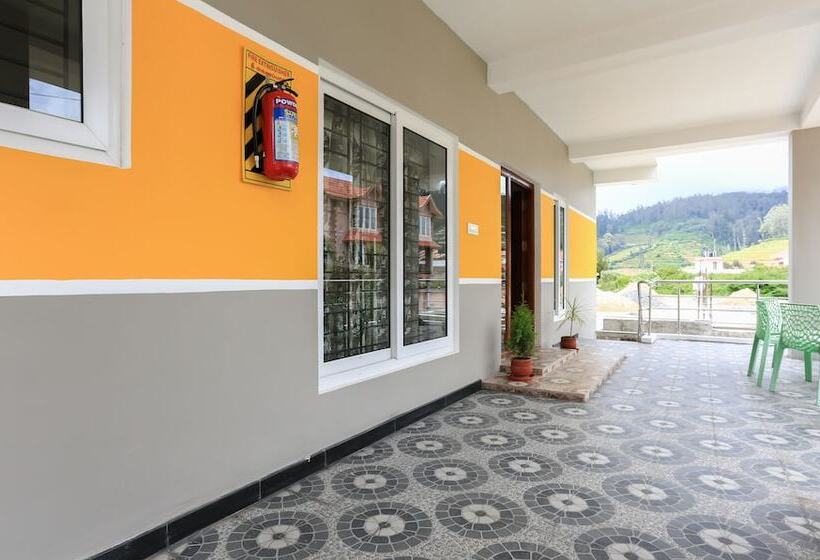 בית מלון כפרי Treebo Light House, 900 Mtrs From Botanical Garden