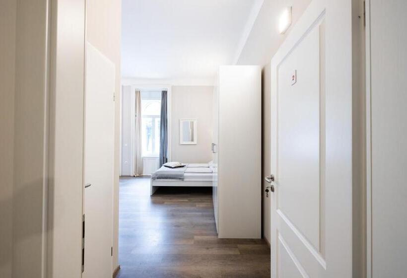 پانسیون 4flats