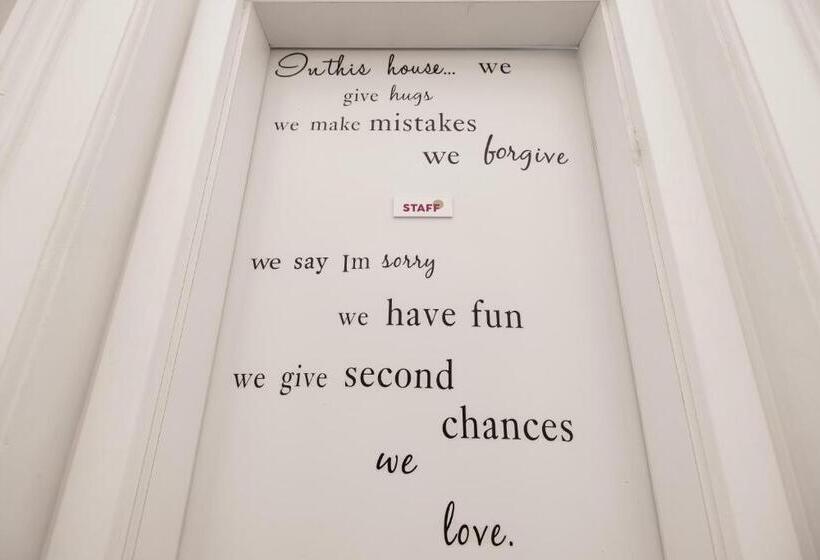 پانسیون 4flats