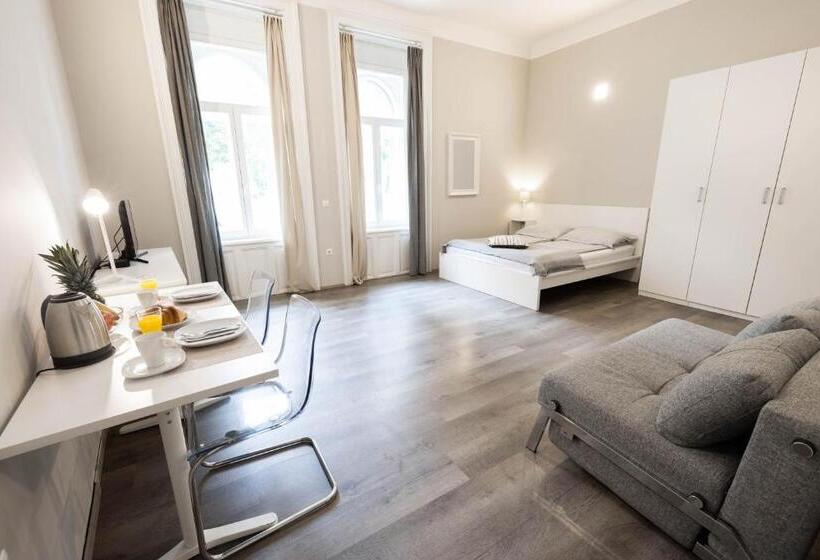 پانسیون 4flats