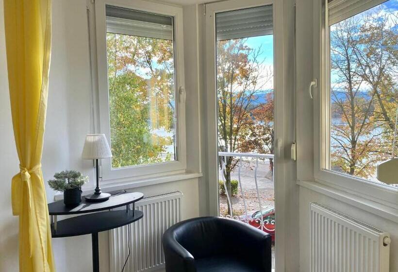 פנסיון Bellevue Vendégház 2