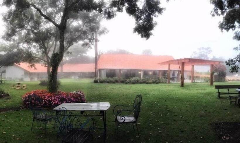 بنسيون Bosque Da Neblina