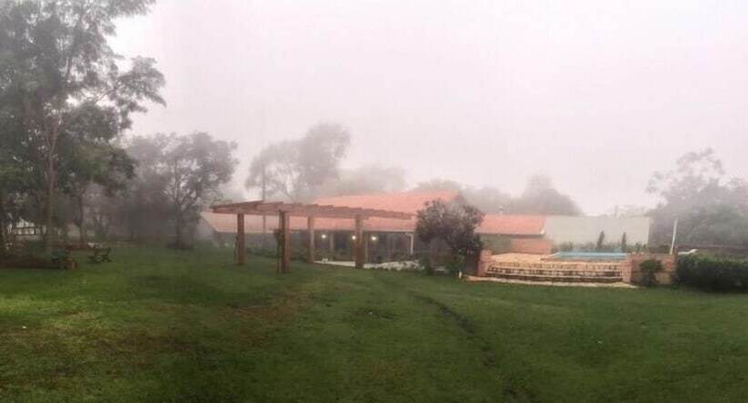 بنسيون Bosque Da Neblina