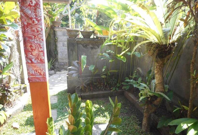 פנסיון Cegeng Lestari Guest House