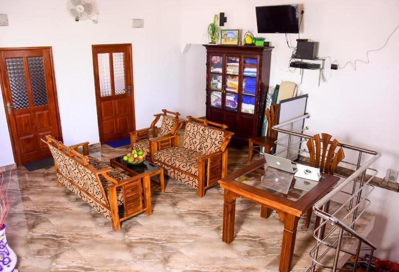 Пансион Channa Villa & Tours