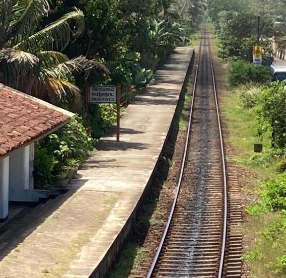 Пансион Channa Villa & Tours