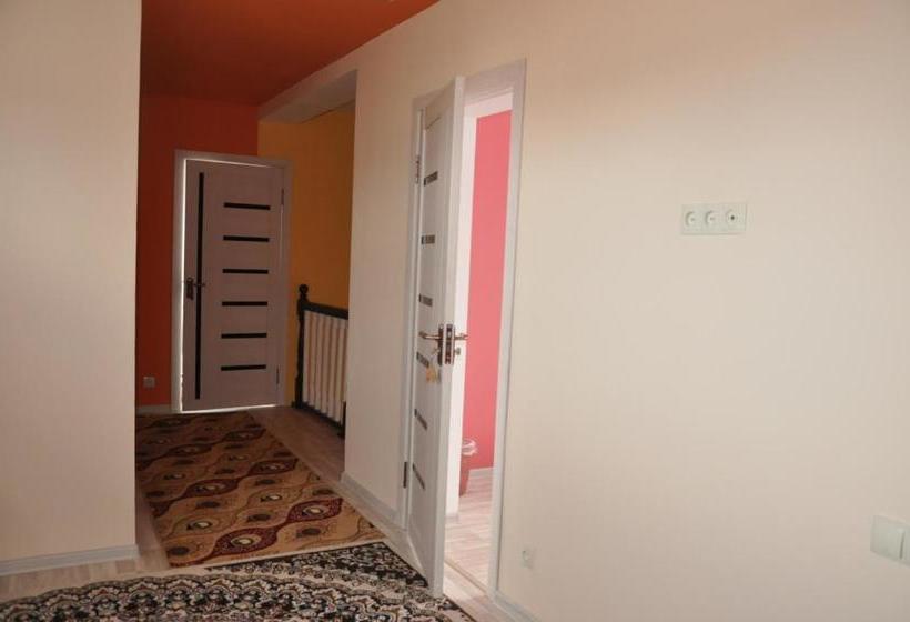 پانسیون Guest House Nur