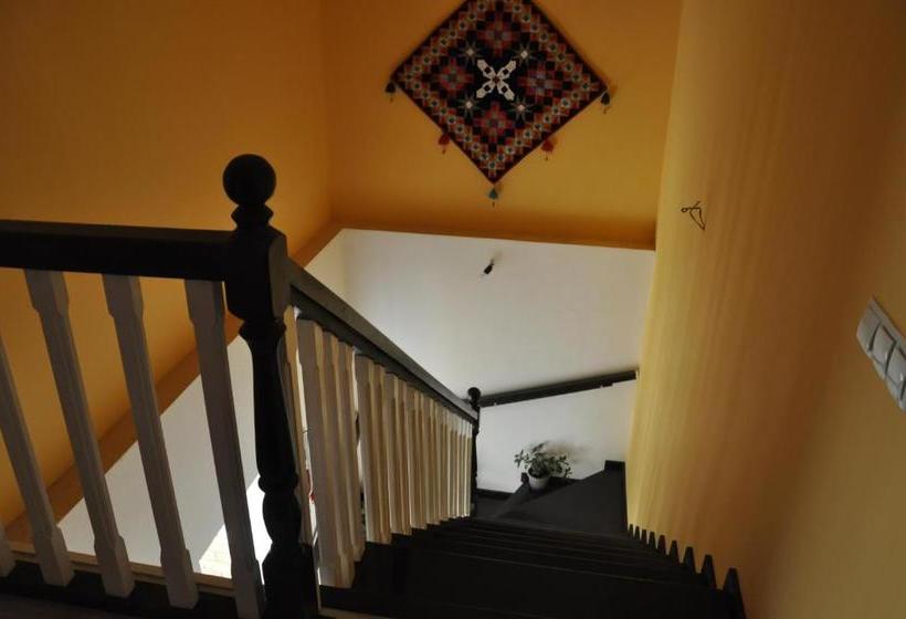 پانسیون Guest House Nur