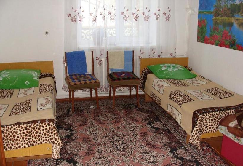 پانسیون Guest House Nur