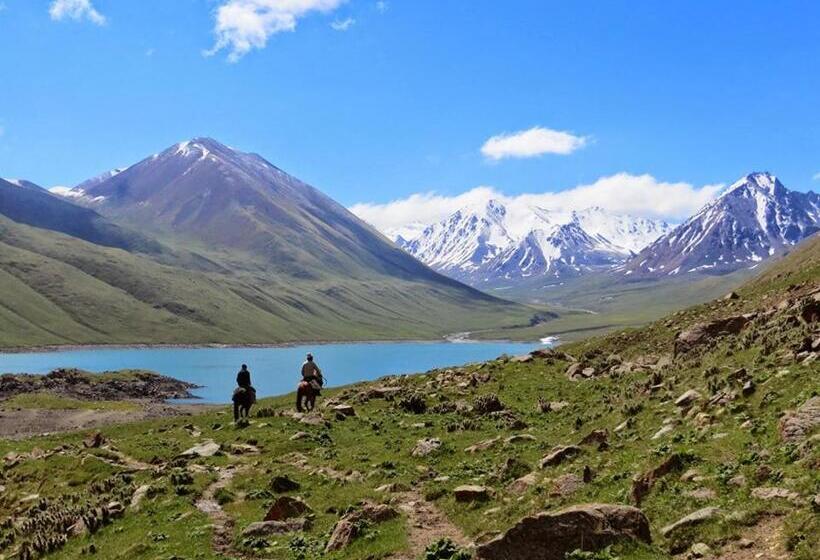 پانسیون Guest House Nur