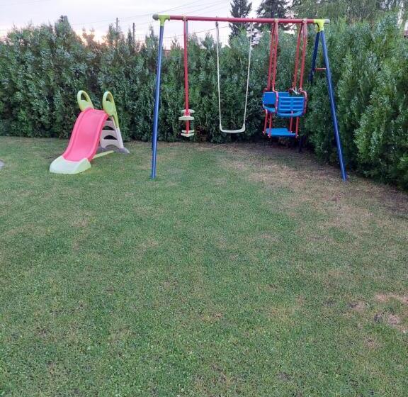 پانسیون Guest House Tedi