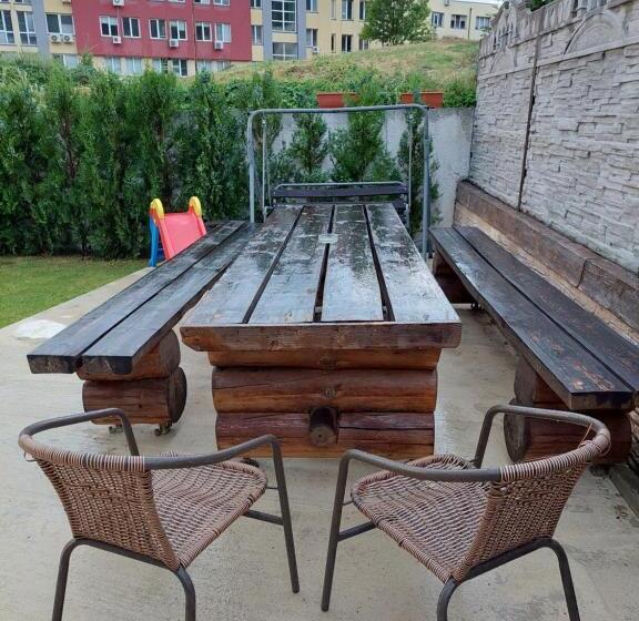 پانسیون Guest House Tedi