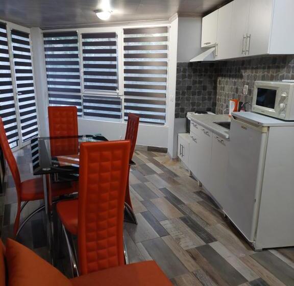 پانسیون Guest House Tedi