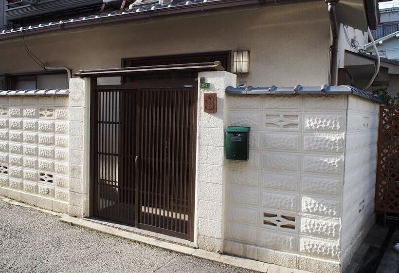 ペンション Guesthouse Ten Roku   Female Only