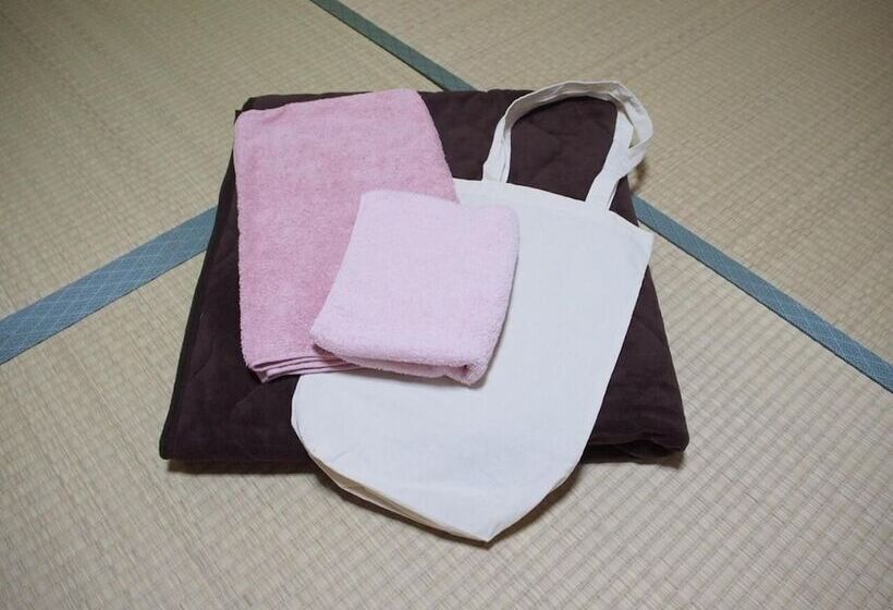 ペンション Guesthouse Ten Roku   Female Only