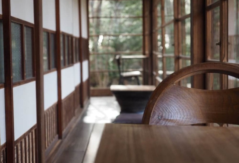 פנסיון Koya Backpackers